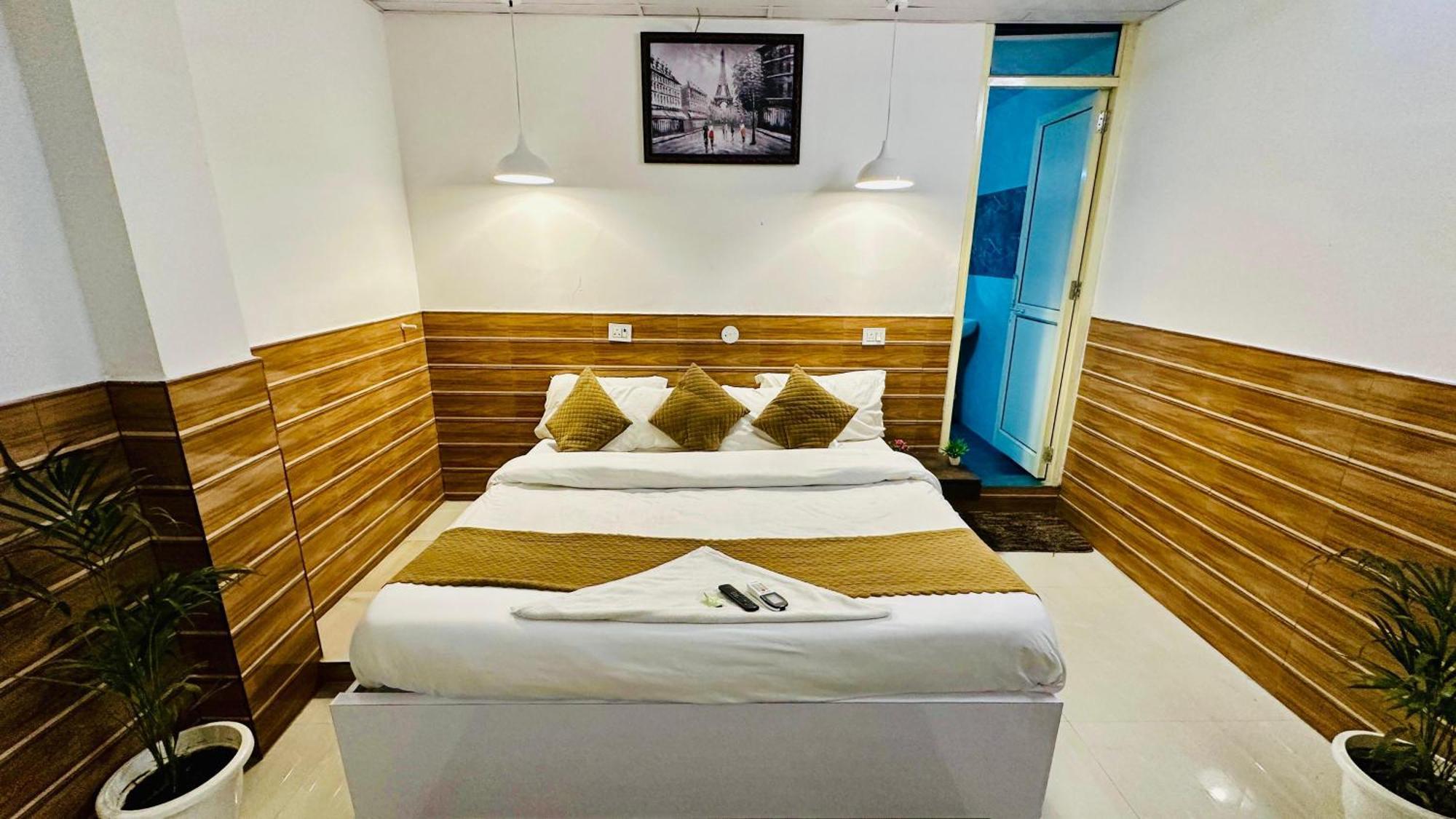 Hotel Dr White House - Noida Sector 18 Exterior foto